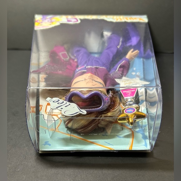 Bratz Lilee Doll - Picture 6 of 8